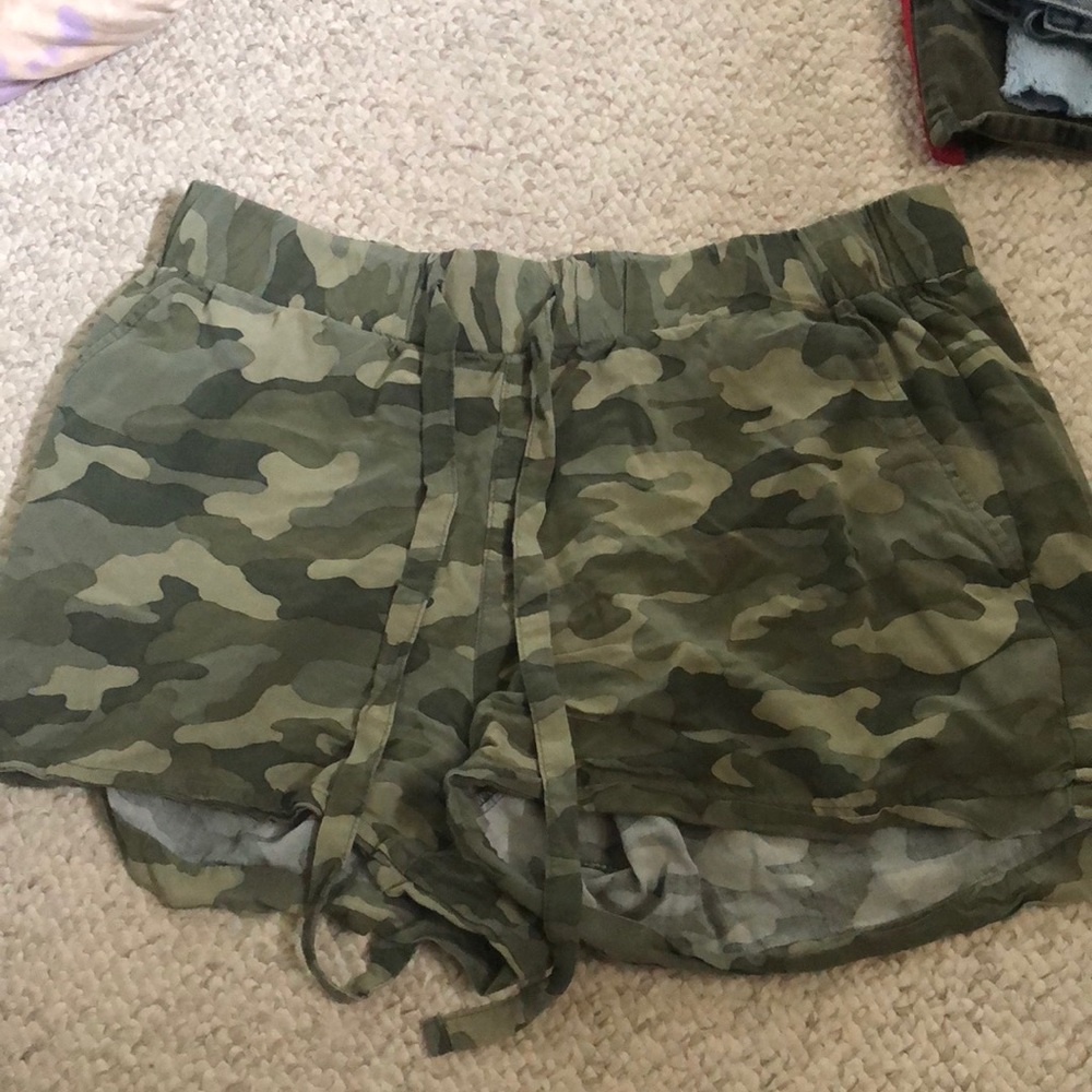Gap comfy shorts